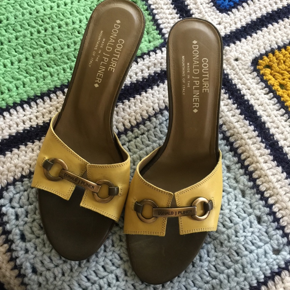 Couture Donald J Pliner Sandals